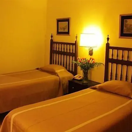 Vice-rei Hotel 2*