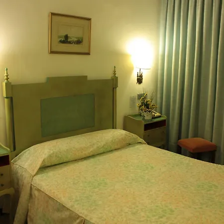 Vice-rei Hotel 2*
